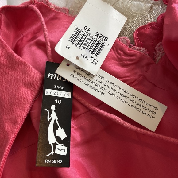 Muse slip dress - linen with appilique bottom- brand new, size 10 - Picture 7 of 7